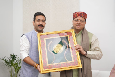 मुख्यमंत्री श्री पुष्कर सिंह धामी से हिमाचल के कैबिनेट मंत्री श्री विक्रमादित्य सिंह ने भेंट की।